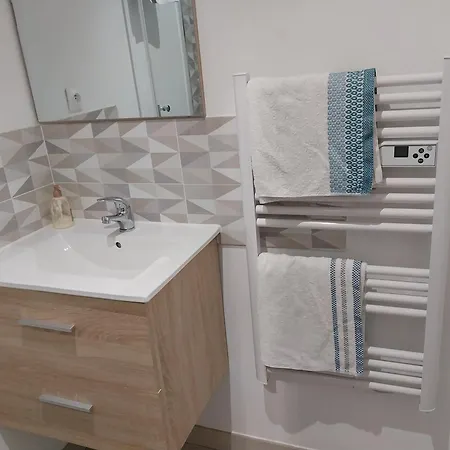 Maison Quai De La Fontaine Parking * Νιμ